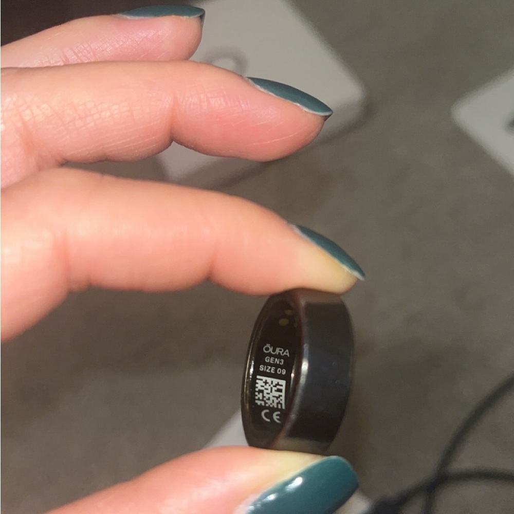 OURA RING size 9 black - Picture 7 of 8